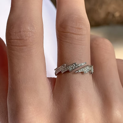 Men’s Lightning Open Ring – Bold Retro Style